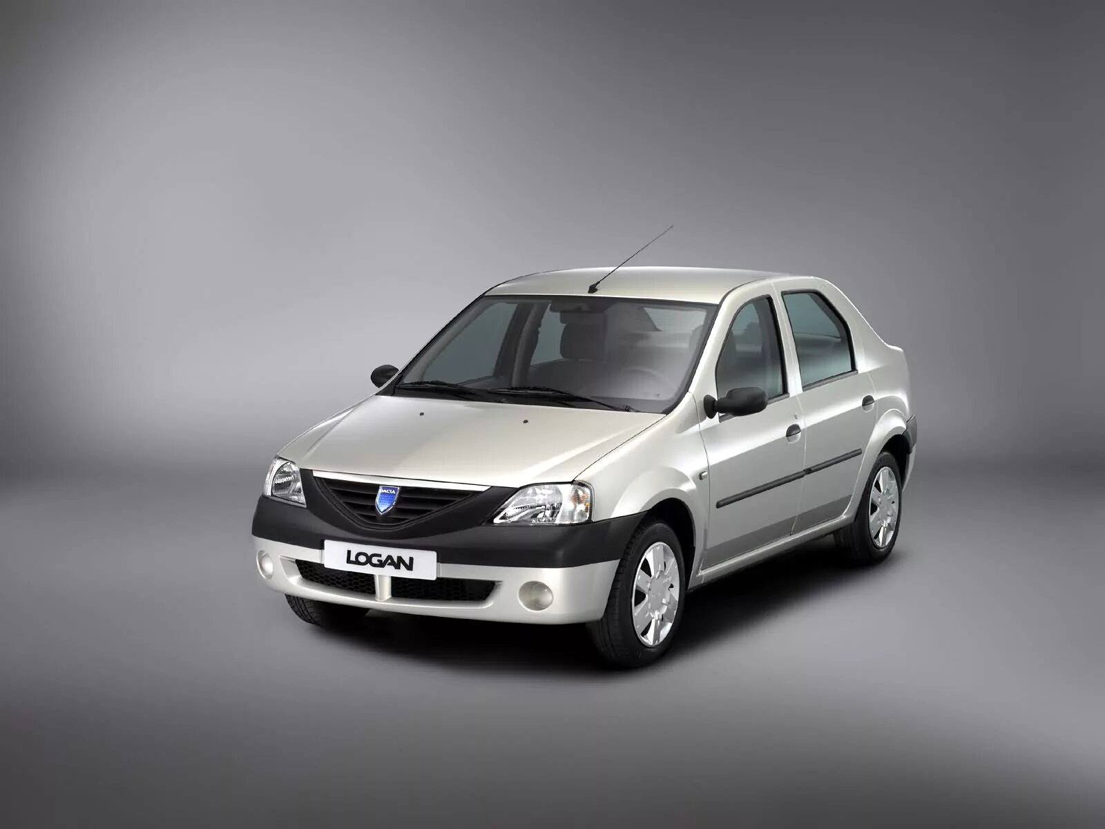 Рено Логан 1.6 2004. Dacia Logan 1. Renault Dacia Logan. Renault Logan 1 2005.