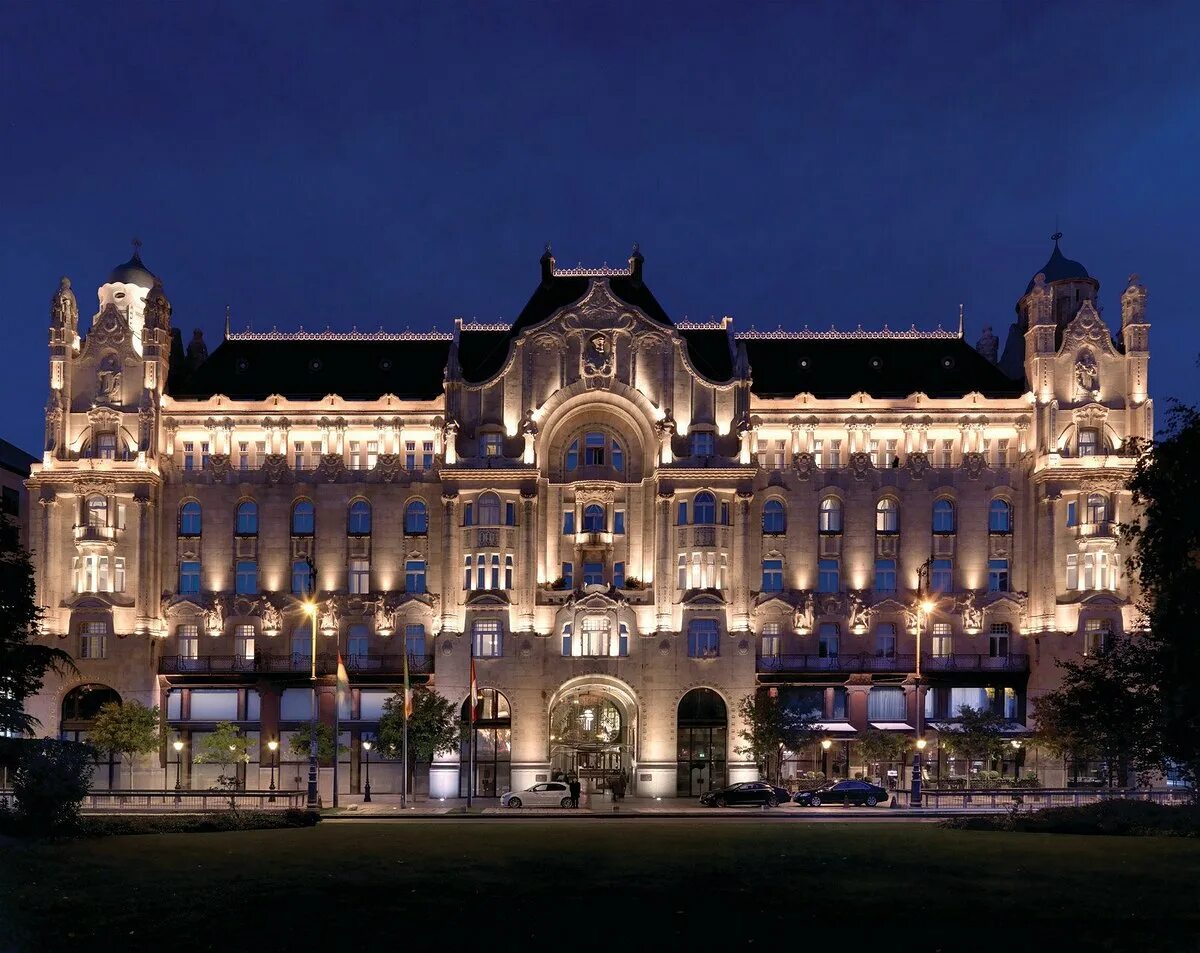 Дворец Грешем Будапешт. Four Seasons Будапешт. Hotel Gresham Palace Budapest. Four Seasons Hotel Gresham Palace. Сайты отелей будапешта