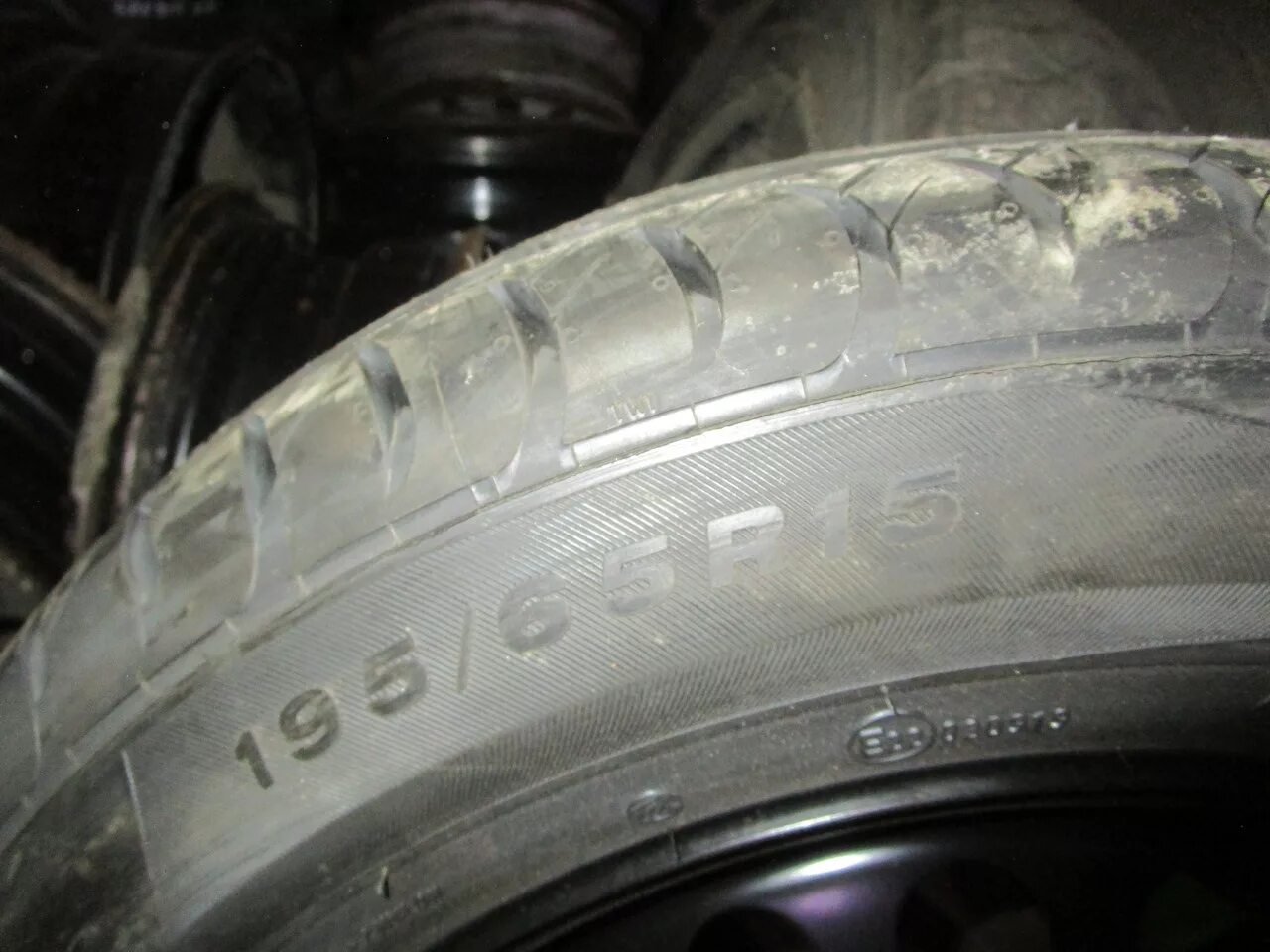 Viatti strada 2 маркировка. Автошина 185/65 r15 Viatti strada 2 v-134 TL. Летняя резина 195/65 15 Виатти страда Асимметрико. Viatti strada 2 Дата выпуска.