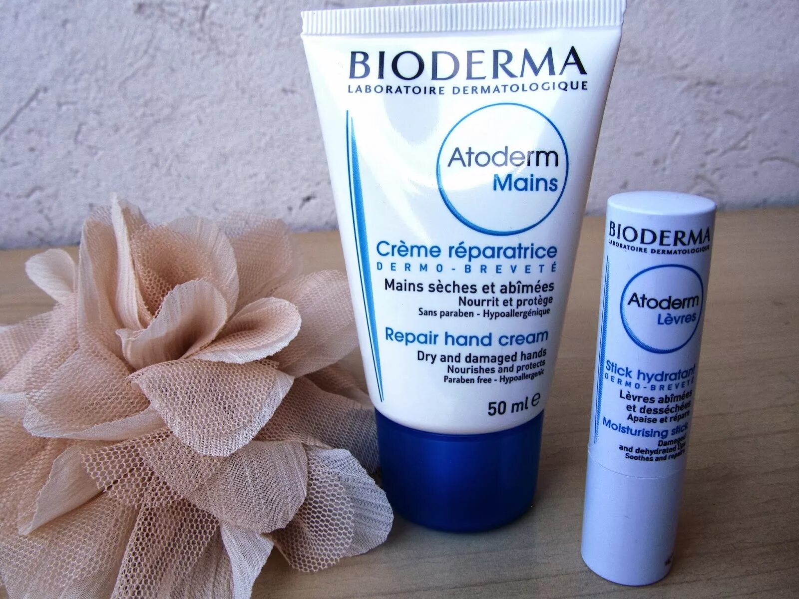 Гель для душа bioderma atoderm. Атодерм гель интенсив 500 мл. Крем боилерма atodern crem ultra. Биодерма атодерм гель для лица/тела интенсив очищающий 500мл. Крем биодерма бальзам интенсив атодерм.