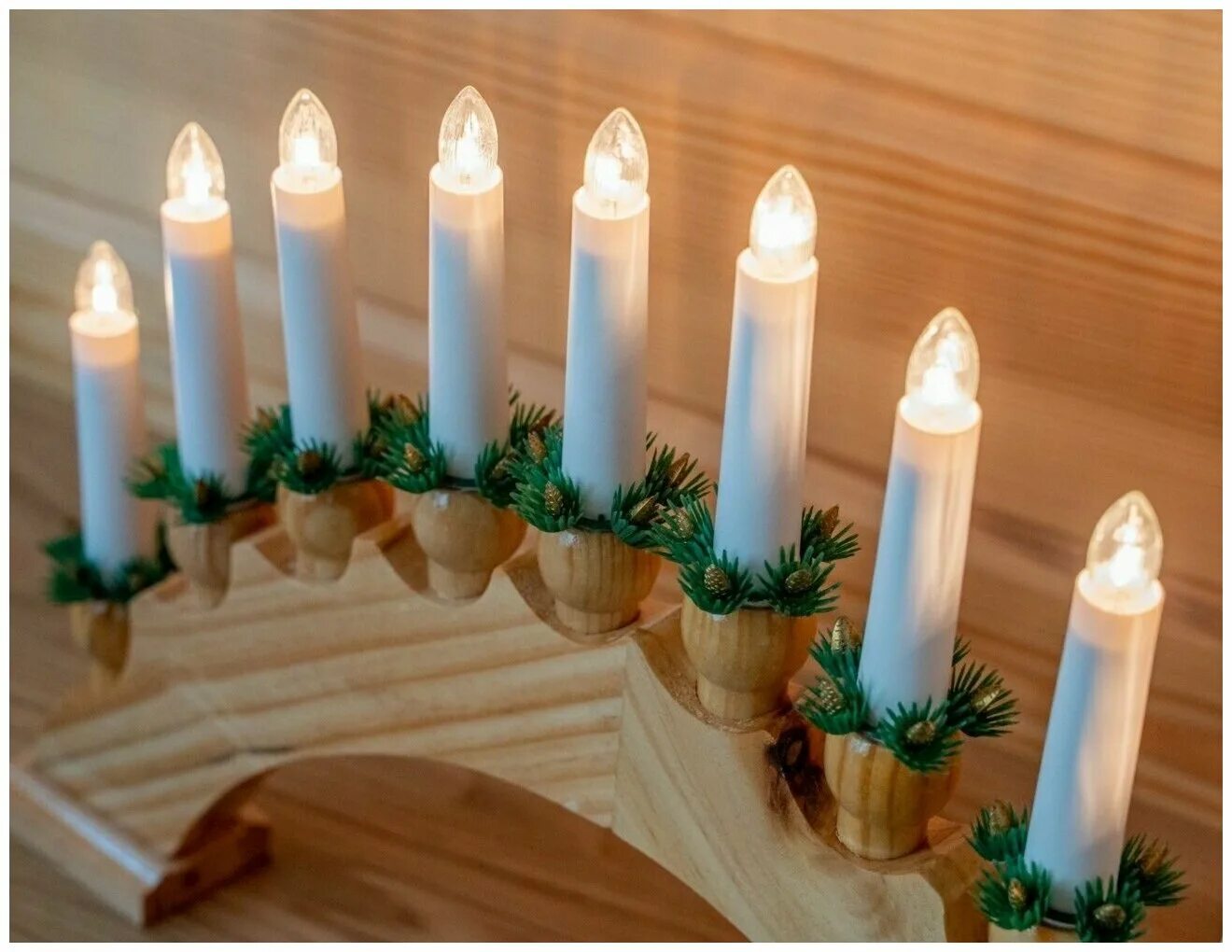 Купить 50 свечей. Деревянная подставка для свечей. Новогодняя гирлянда свечи на деревянной подставке-Горке. Свечи горка. Светодиодные свечи на деревянной подставке.