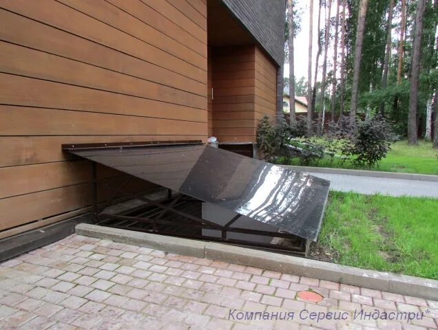 Решетка на приямок. Крышка светового приямка. Крышка приямка. Козырек для приямка. Приямки доклевеллеров.