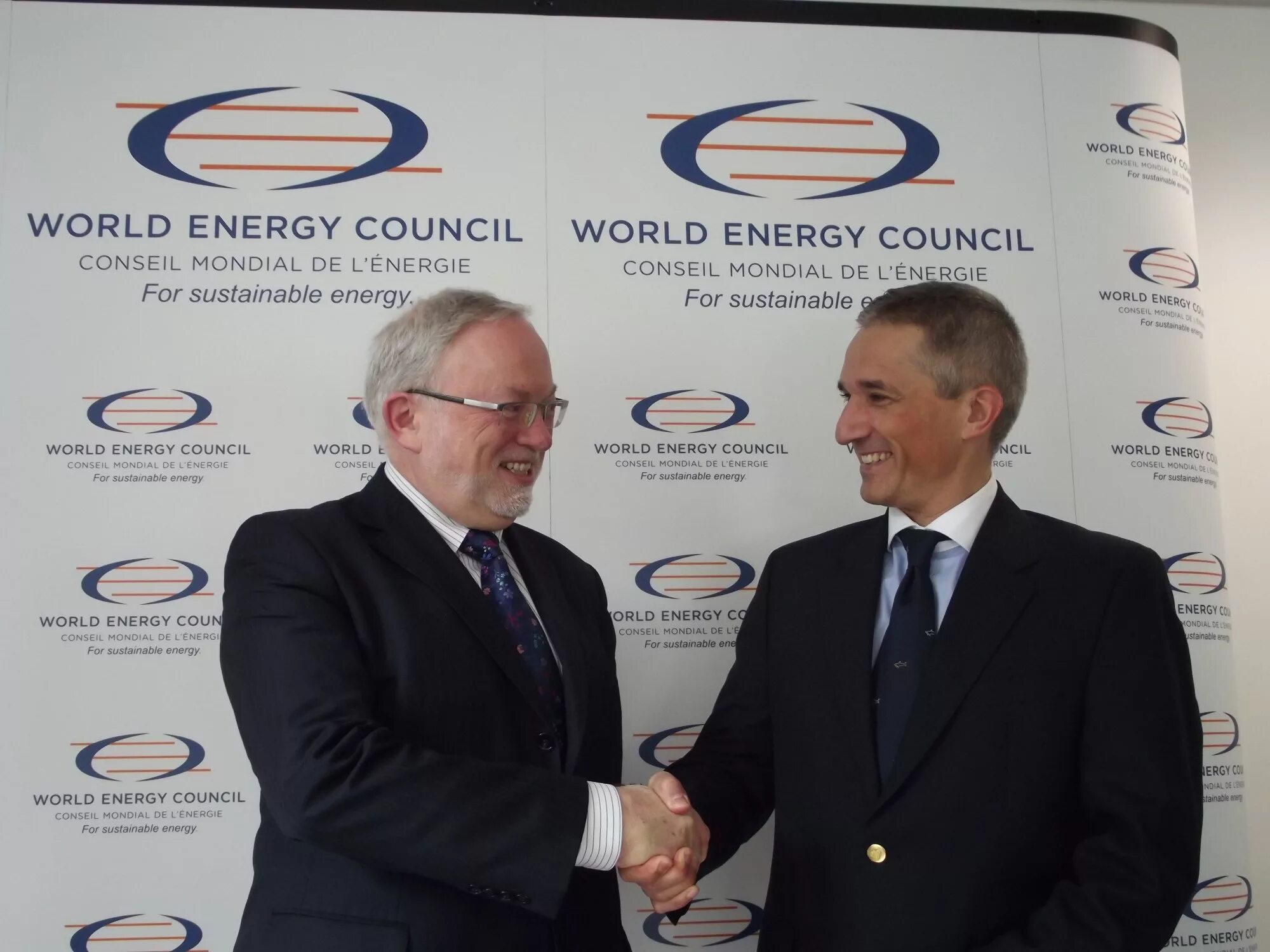 Сайт мир энергия. World Energy Council. Energy Council. Глобальный партнер.