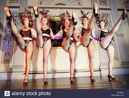 Slideshow naked baloon dance.