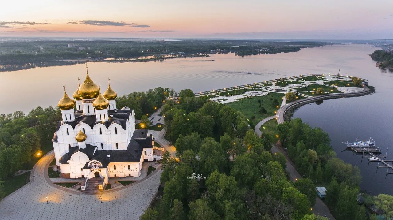 Золотое кольцо ярославская область. Туризм в Ярославской области. Ярославль туризм. Ярославль туристический. Ярославль золотое кольцо России.