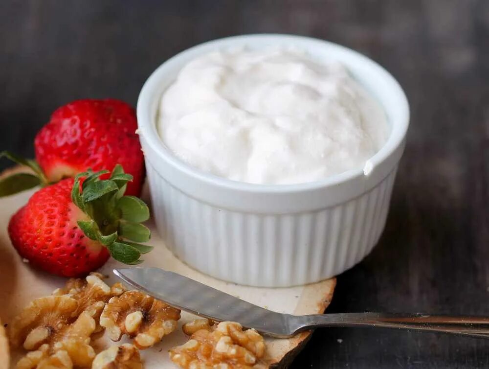 паста без сливок с молоком. лингвини феттучини спагетти. спагетти с сырным соусом. паста шоколадно-молочная шарлиз 350 г. сметана.