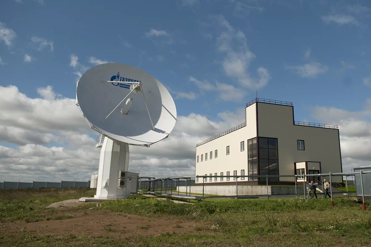 Земная станция связи. Радиотелескоп в Переславле-Залесском.