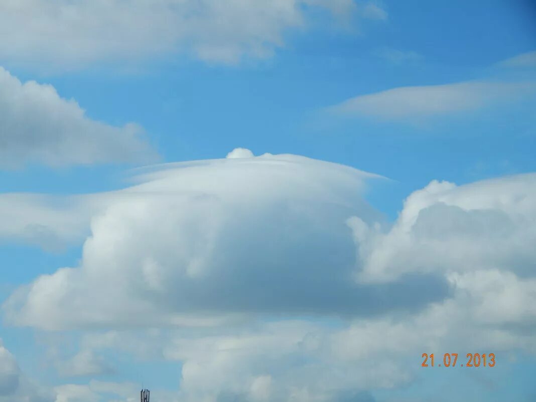 Гора ключевская сопка. Кучево-дождевые облака (cumulonimbus – cb). Кумулонимбус грозовые. Облака похожие на трубы. Облако пены.