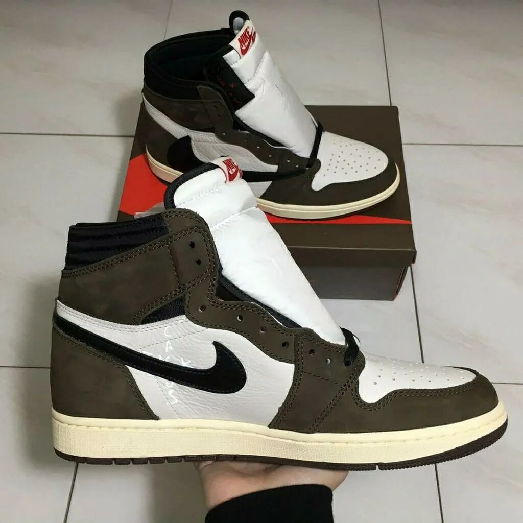 Nike Air Jordan 1 Travis. Nike Air Jordan 1 High Travis Scott. Кроссовки Nike Air Jordan 1 Travis Scott.