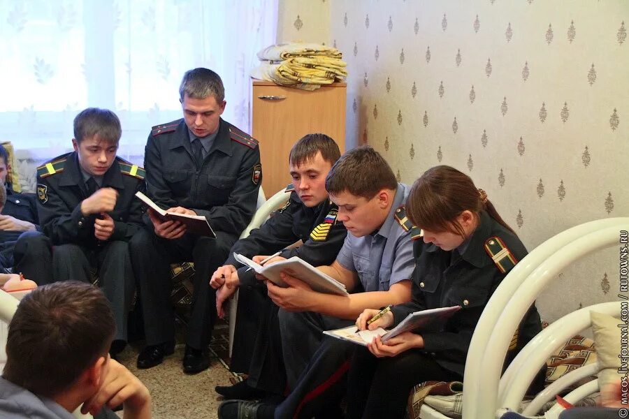 Милицейская школа в перми. Пермский лицей милиции. Школа милиции пермь. Школа полиции пермь. Школа полиции пермь.