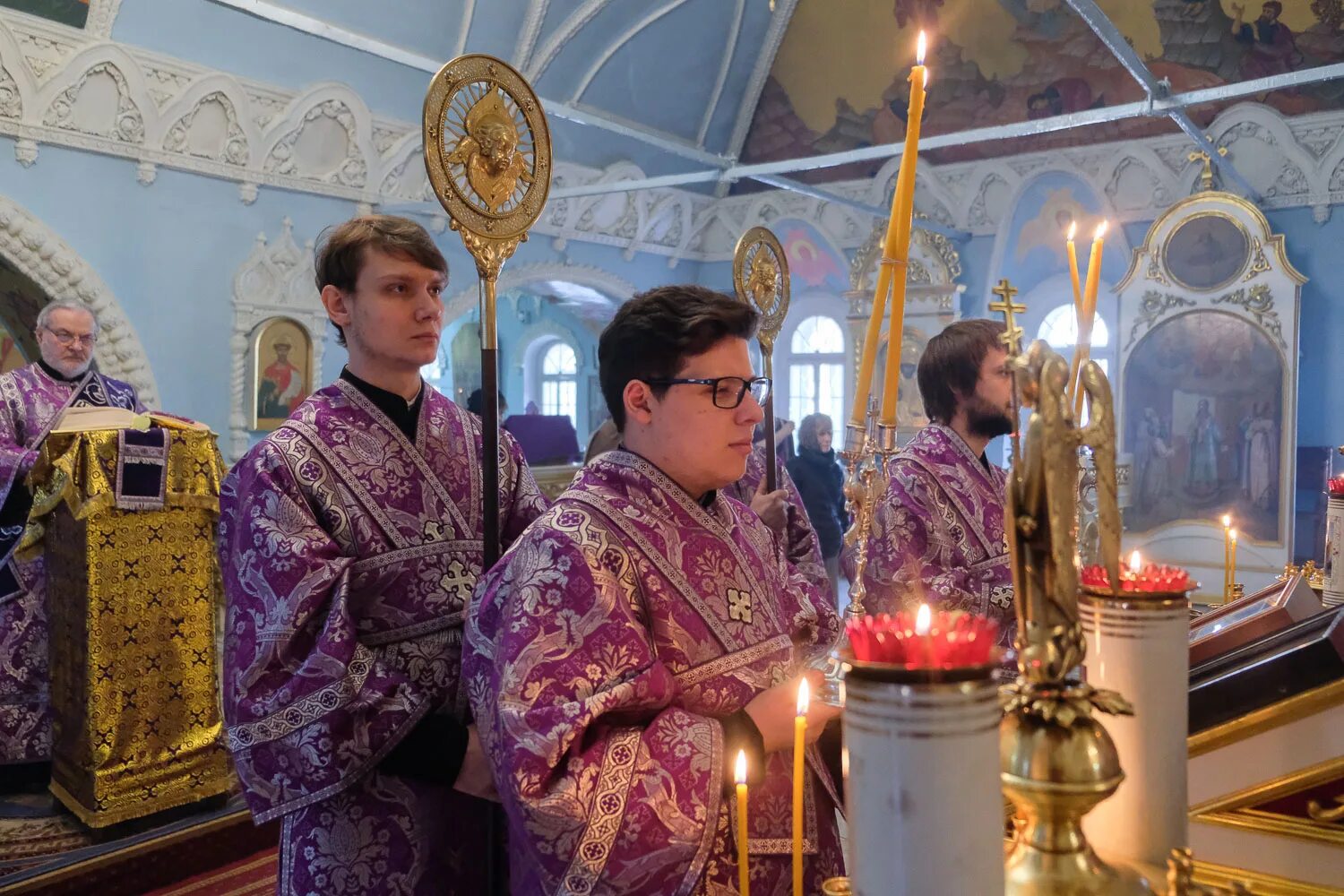 Сайт покровский красноярск. Священники Покровского собора Красноярск. Служители Красноярской Покровской церкви.