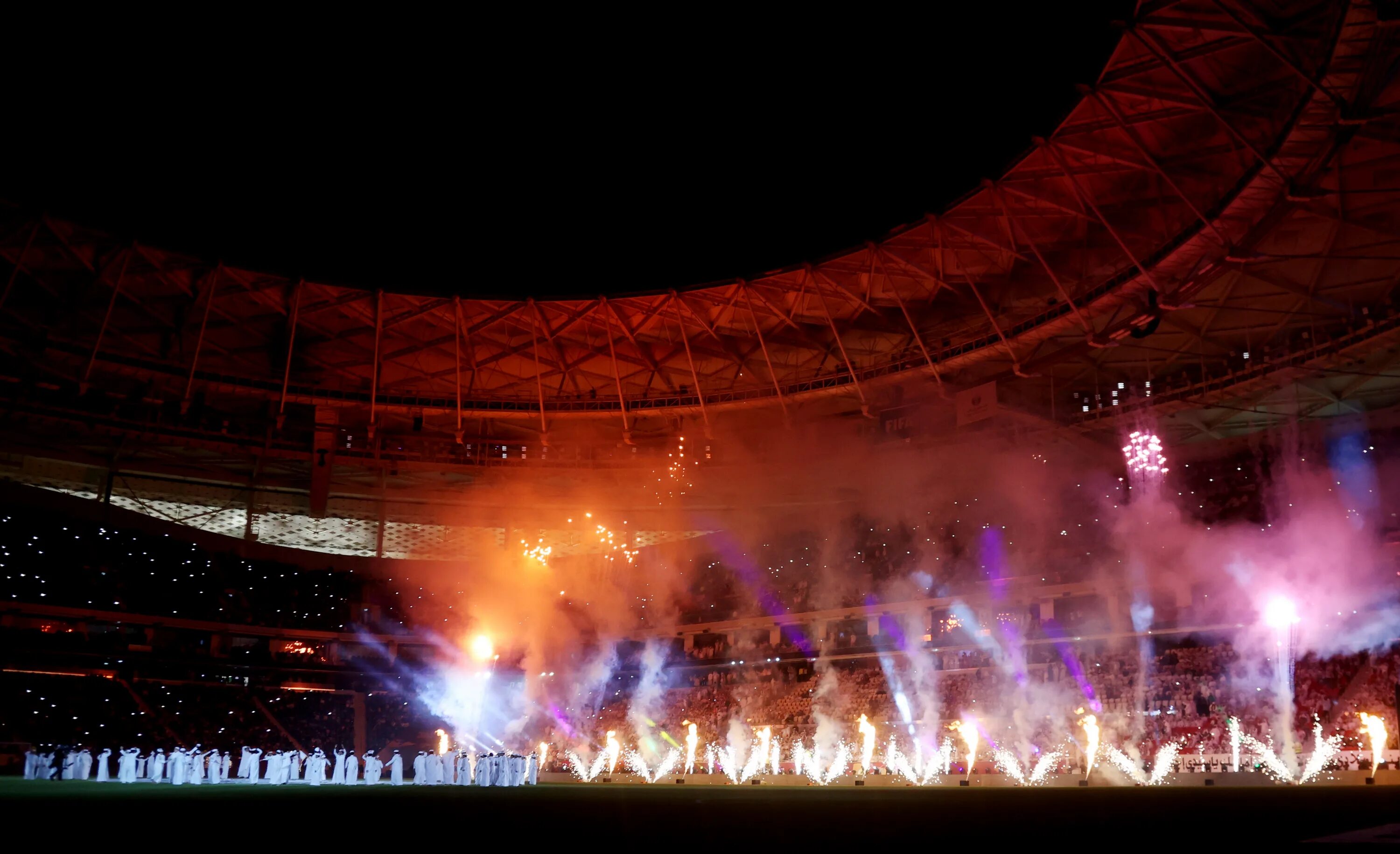 Где проходил финал. Стадион артура эша. 7 негров 1 белая челси реал. Италия аргентина. Реал мадрид чемпион лиги чемпионов.