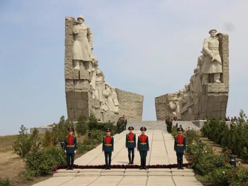 Самбек таганрог. Самбек музей. парк самбек таганрог. самбекские высоты неклиновский район. самбек ростовская область музей.