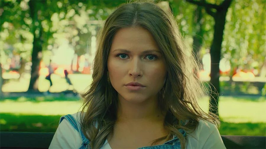 Майлз теллер захватывающее время. Майлз теллер захватывающее время. Шейлин вудли захватывающее время. Ловите момент. Майлз теллер и шейлин вудли.