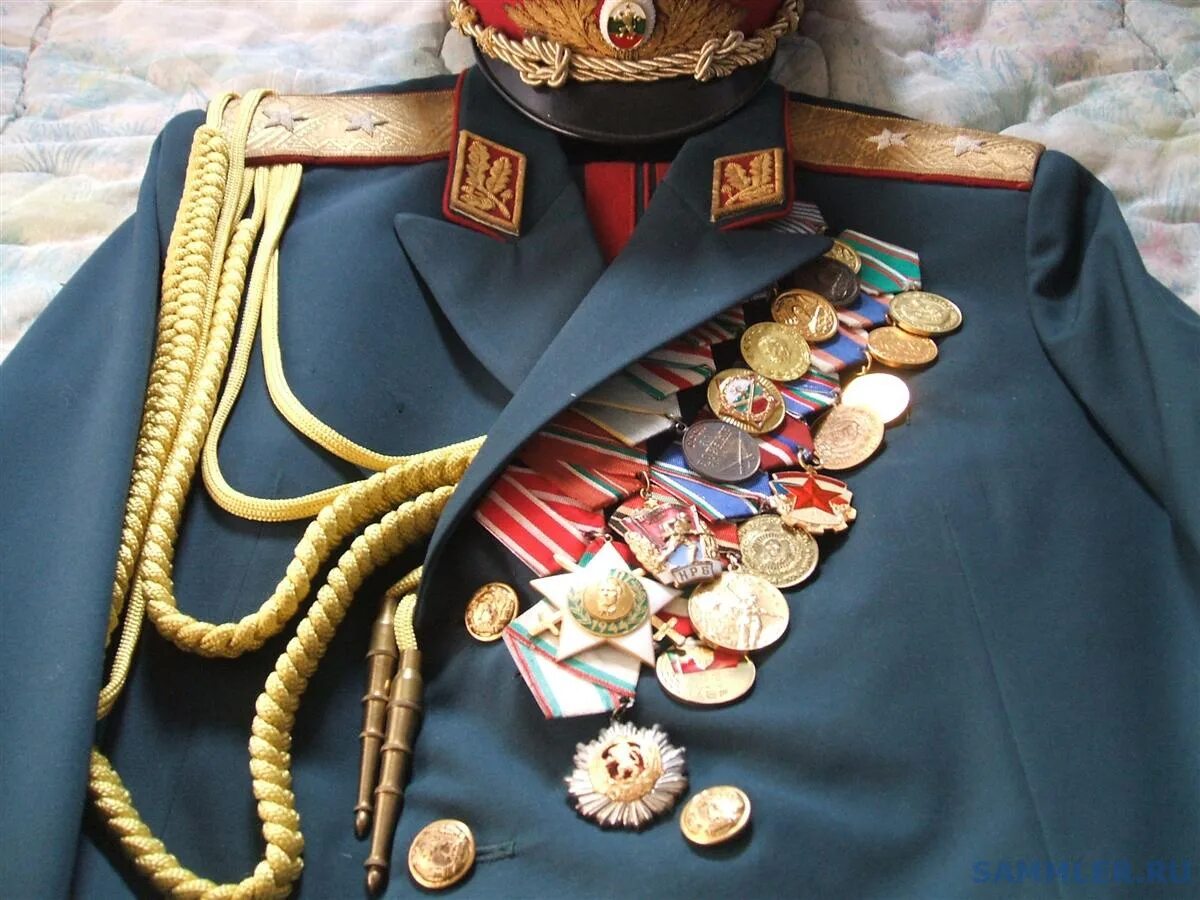 Парадный китель генерала армии рф. Герасимов орден святого георгия. Медали ордена конашенкова. Герасимов валерий васильевич на параде. Награды конашенкова генерала.