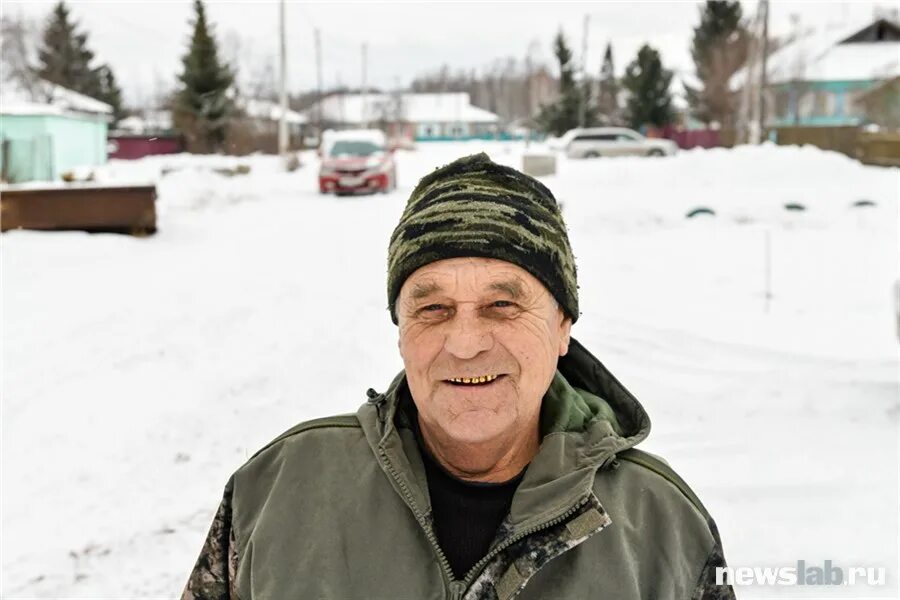 Житель небольшого поселка. Деревня глубинка тверская область. Деревне жить. Пурдошки мордовия. Сельские жители.