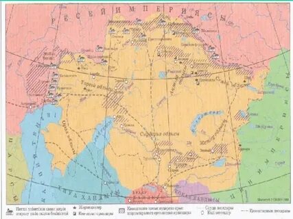 Қыздар сексуалды іш киім сән көрсетілімдерінің сахнасында