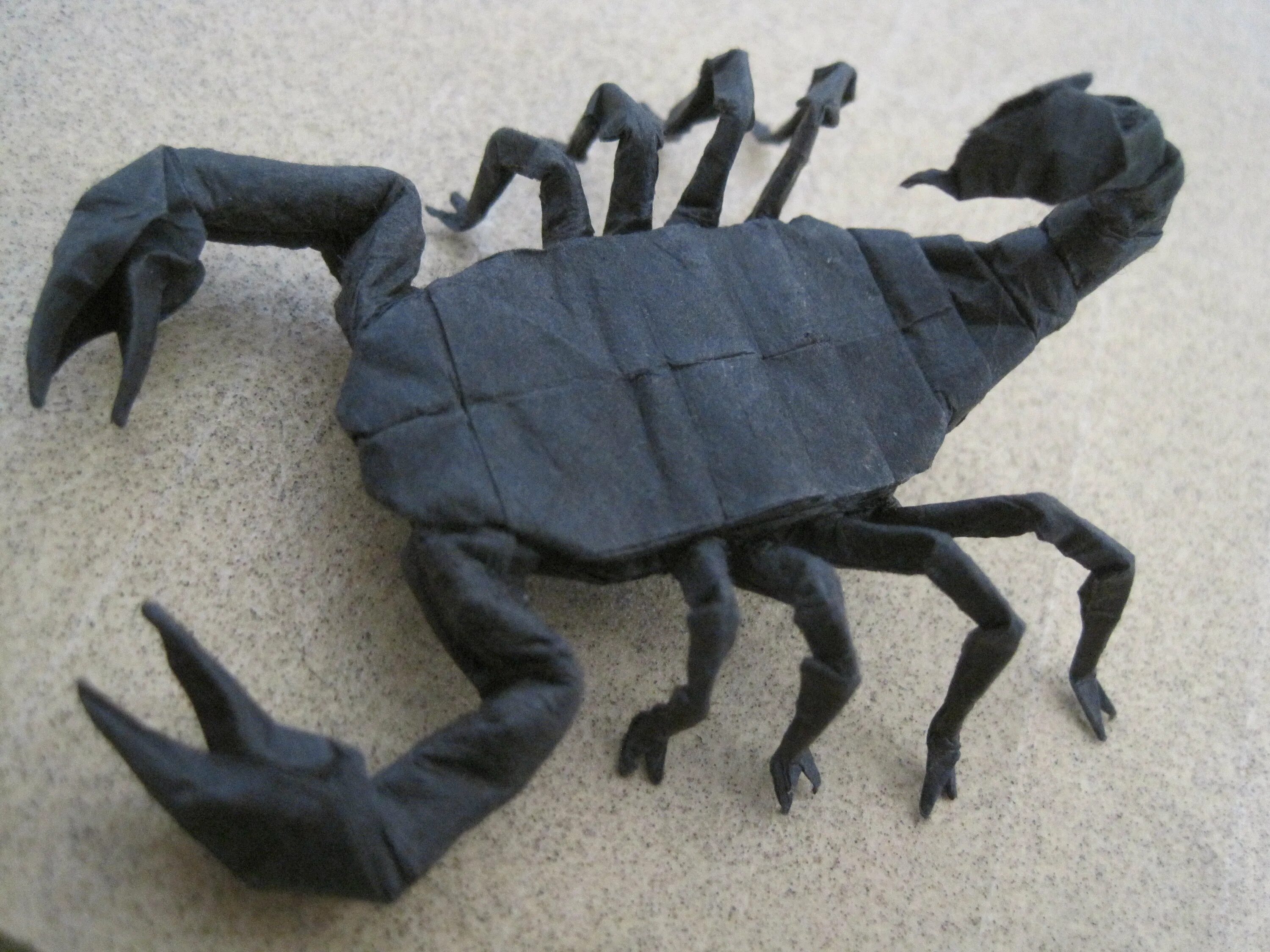 Scorpion 55. Heterometrus spinifer l1. машинная вышивка скорпион. скорпион слепленный. брошь "бирюза" скорпиончик.