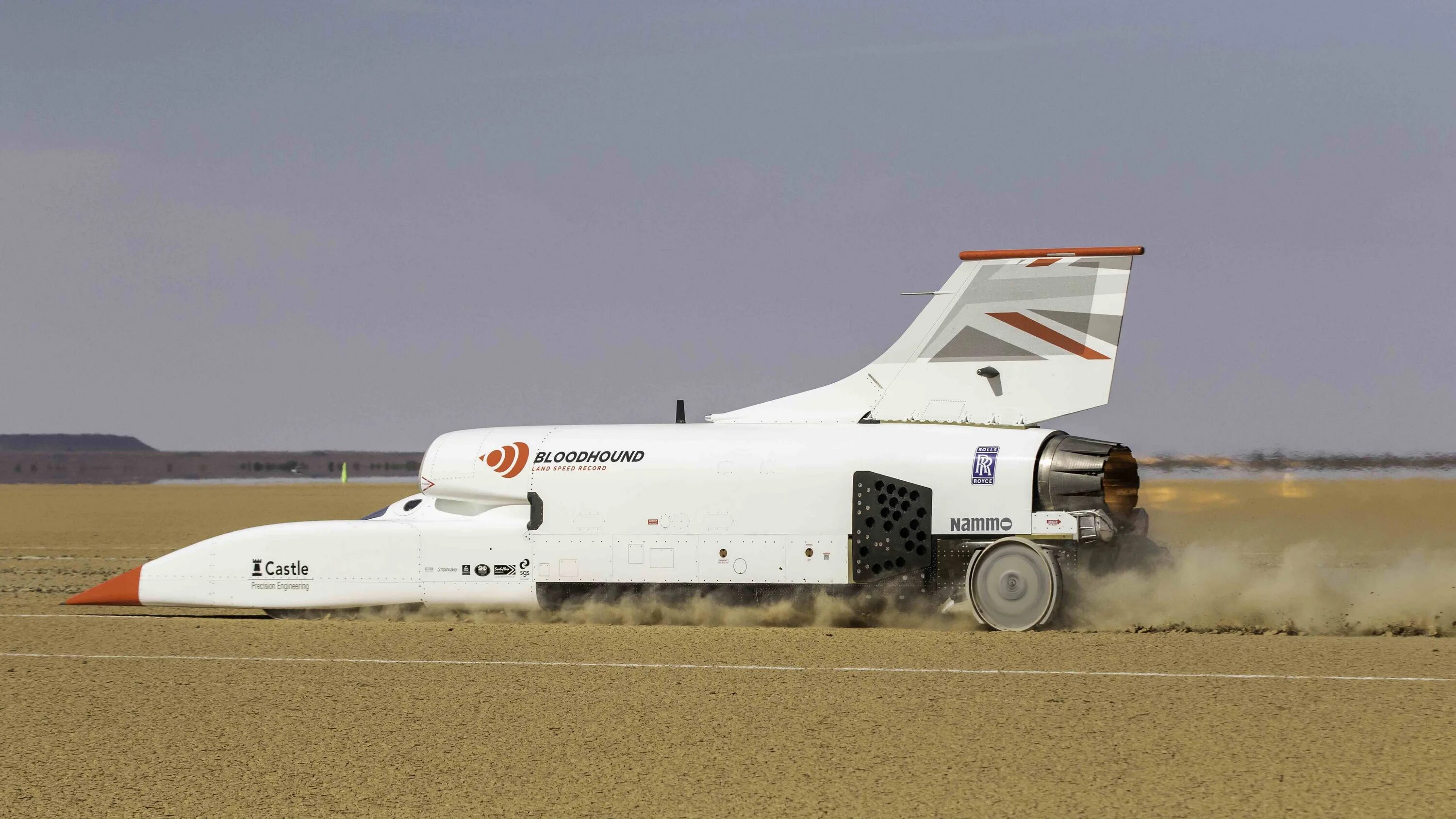 Машина Bloodhound SSC. Bloodhound SSC рекорд скорости. Сверхзвуковой автомобиль Bloodhound SSC. Реактивный Болид Bloodhound. Рекорд скорости самолета