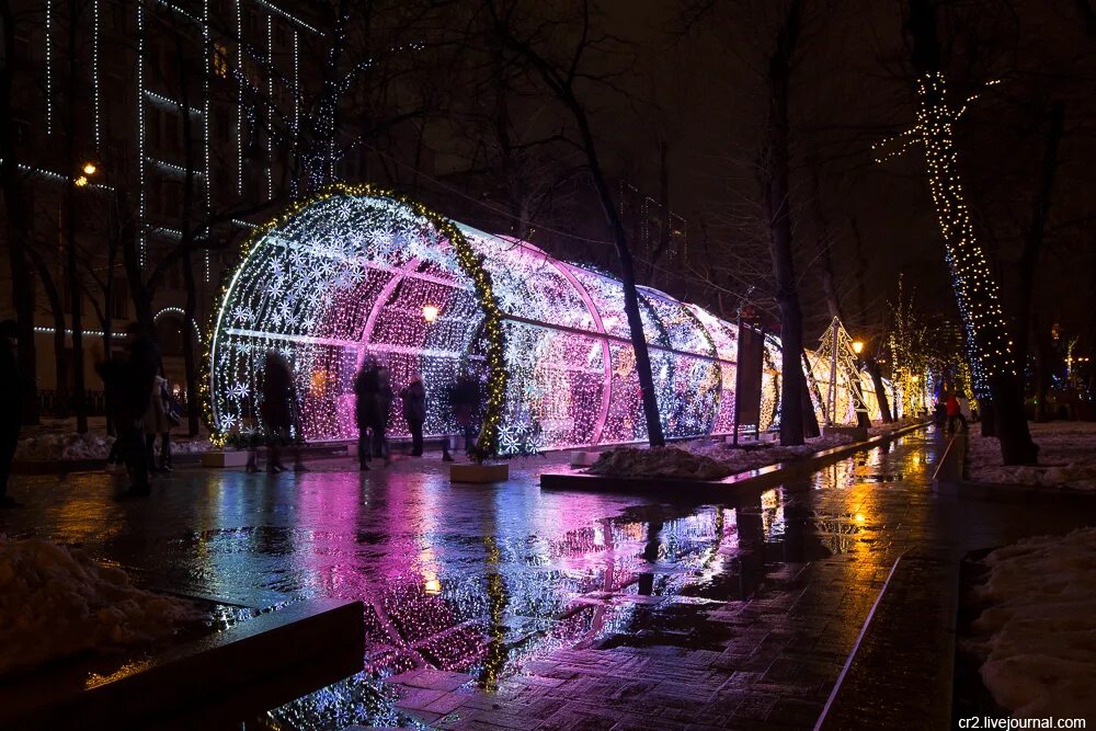 Где можно погулять в городе. Красивые места в Москве. Новогодняя Москва. Самые красивые места Москвы. Москва парк ночью.