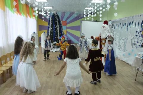 Новогодний утренник в дк