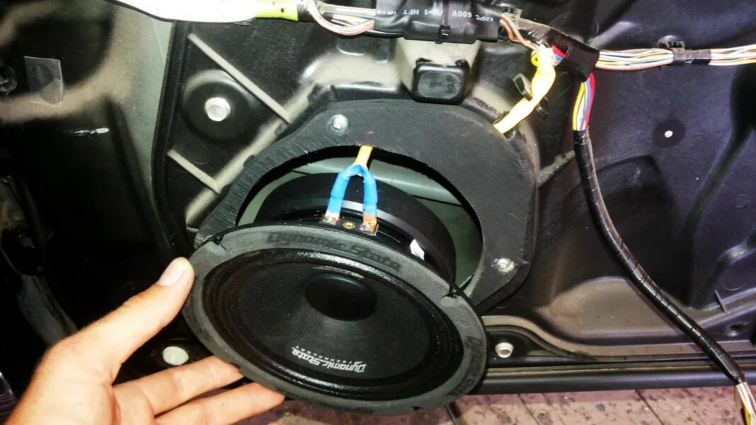 Mazda 3 2008 размер динамиков. размер динамика мазда 3. размер динамика мазда 3. штатные динамики мазда 3 bk. мазда 3 2008 штатные динамики.