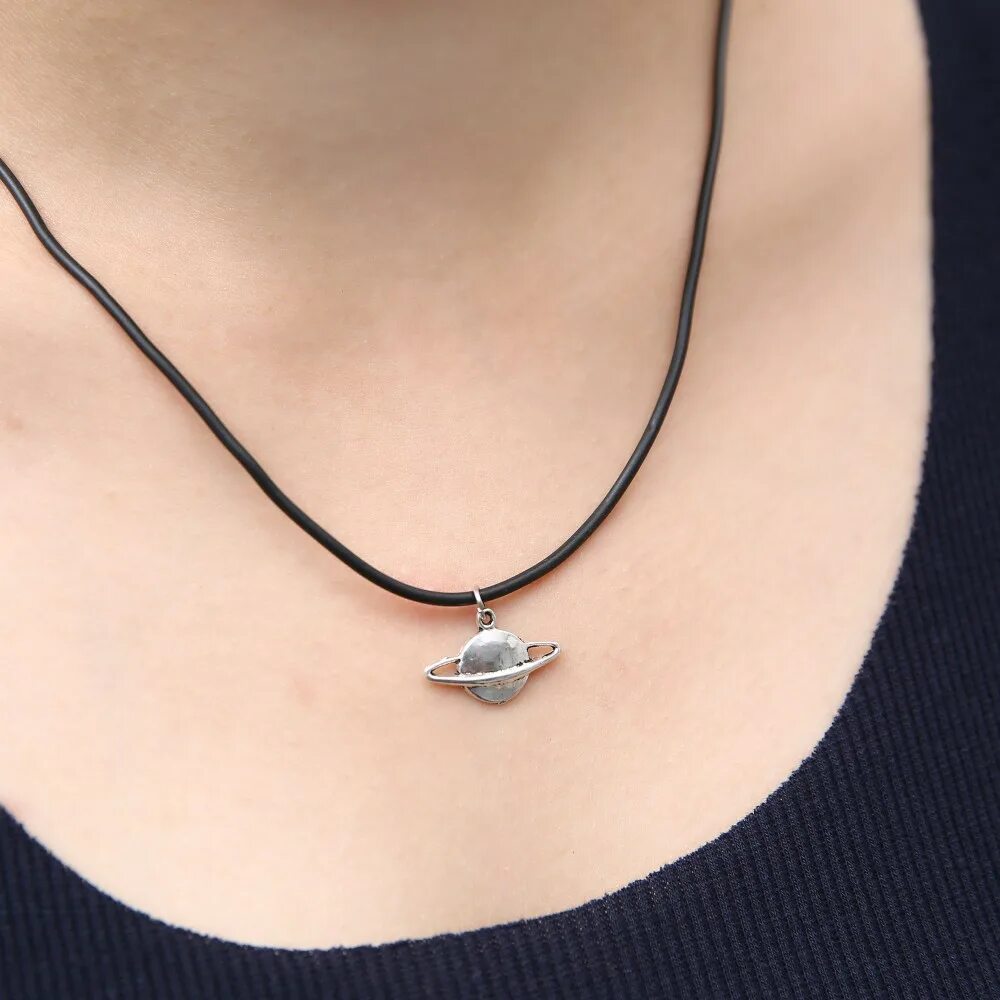 нитка на шею. кулон на шею. цепь снейк золото 45см. бусы чокеры. ожерелье с кулоном на шнурке.