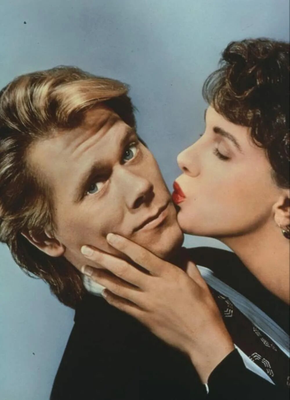 He said she said book. Он сказал она сказала фильм 1991. Четыре минуты фильм. Честно говоря фильм. He said she said.