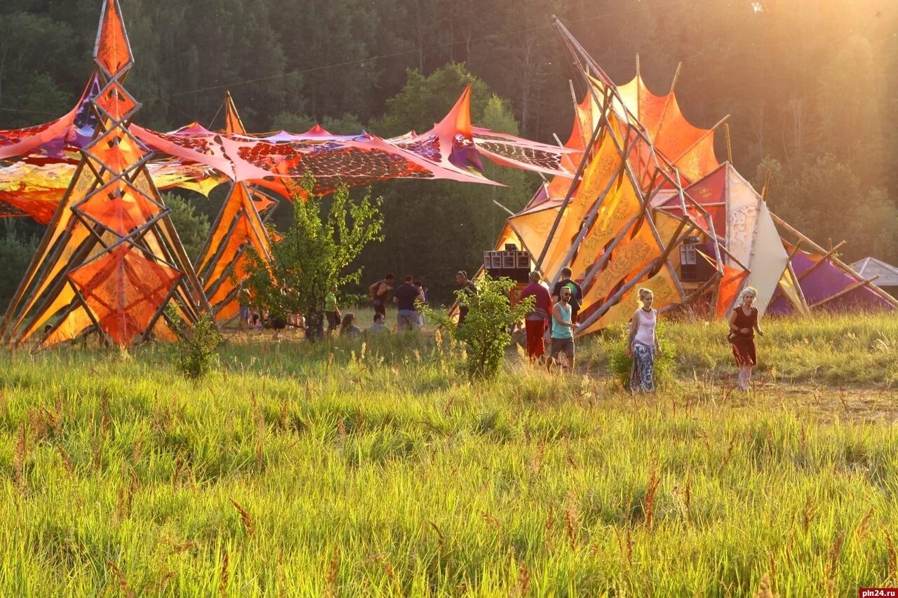 Planet festival. Planet festival. Чилаут фестиваль транс. Чилаут планет фестиваль 2023 псков. Planet festival.
