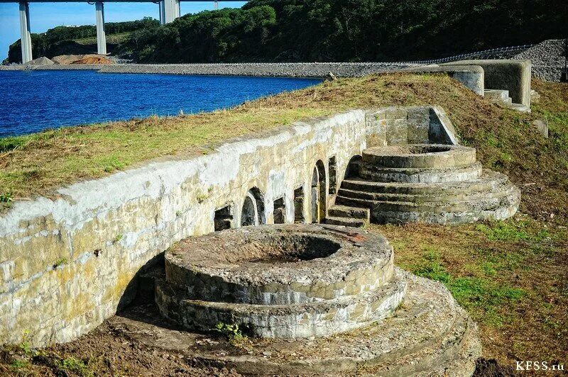 поспеловская береговая батарея владивосток. 21 береговая батарея балаклава. владивостокская крепость достопримечательности владивостока. современные береговые батареи. владивостокская крепость расположение батареи мыс голдобина.