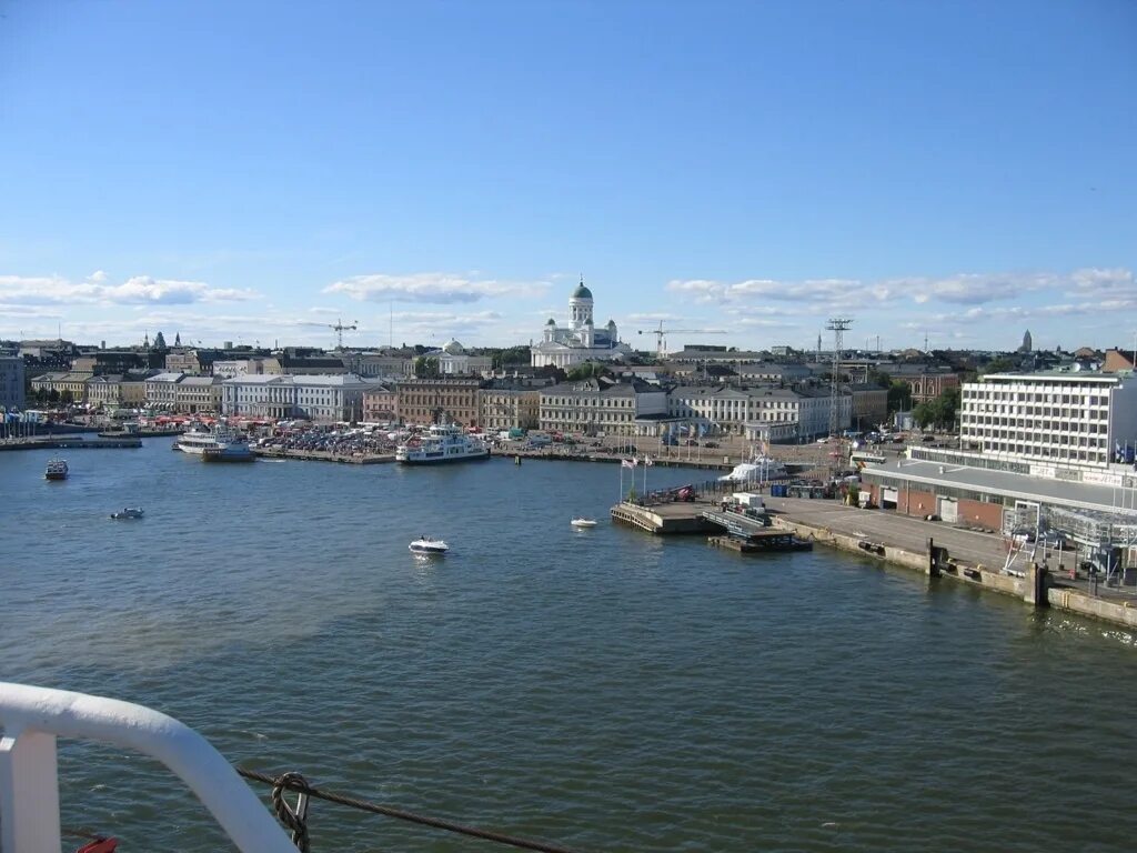 Хельсинки температура. Швеция вид на море. Площадь моряков Хельсинки. Ван Хельсинки. Хельсинки Риджен.