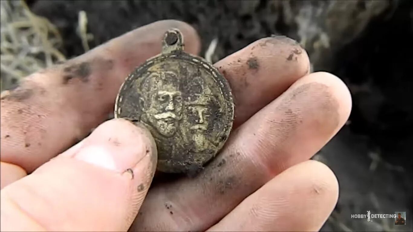 находки на металлоискатель 2021. кладоискатели коп с металлоискателем. кладоискатели видео. находки монет металлоискателем. монеты находки копателей.