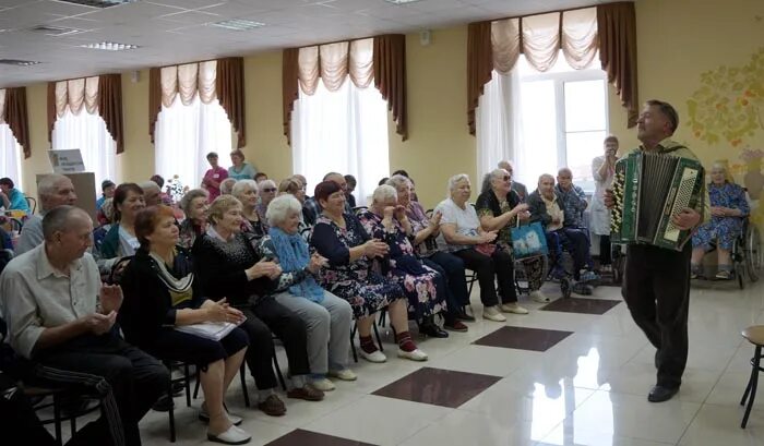 Давыдовский дом престарелых в Воронежской области. Дом интернат Обоянь. Обоянь Курская область интернат для престарелых. Обоянь дом интернат для престарелых и инвалидов.