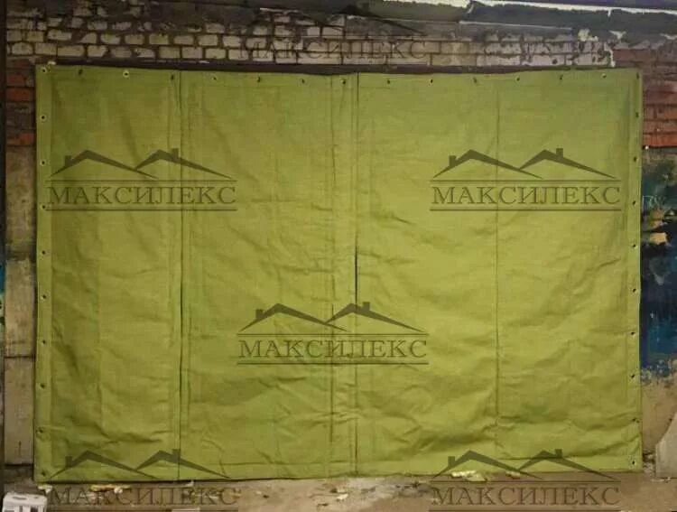 Полог в гараж на ворота. Брезентовые шторы в гараж. штора в гараж брезент. брезентовая штора для гаражных ворот. штора завеса брезент в гараж.