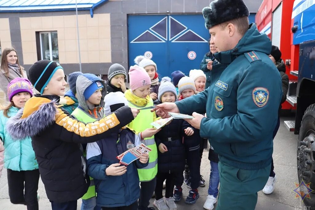 Буда-Кошелево Авангард. Авангард Буда кошелёво. Поездка на каникулы. Курган славы в г. Буда-Кошелево фото и видео.