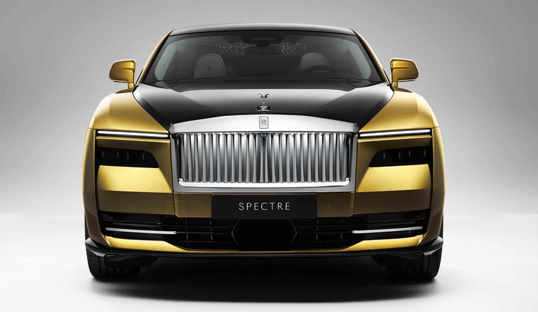 Фирма ройс. Rolls royce phantom ewb 2021. Роллс ройс phantom 2021. Rolls royce phantom black. Роллс ройс limited.
