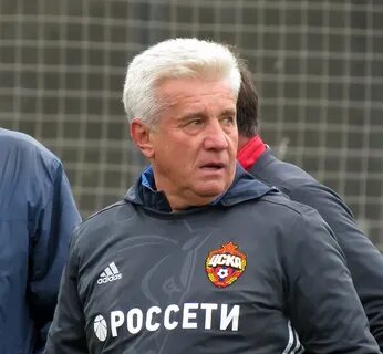 Тренеры м