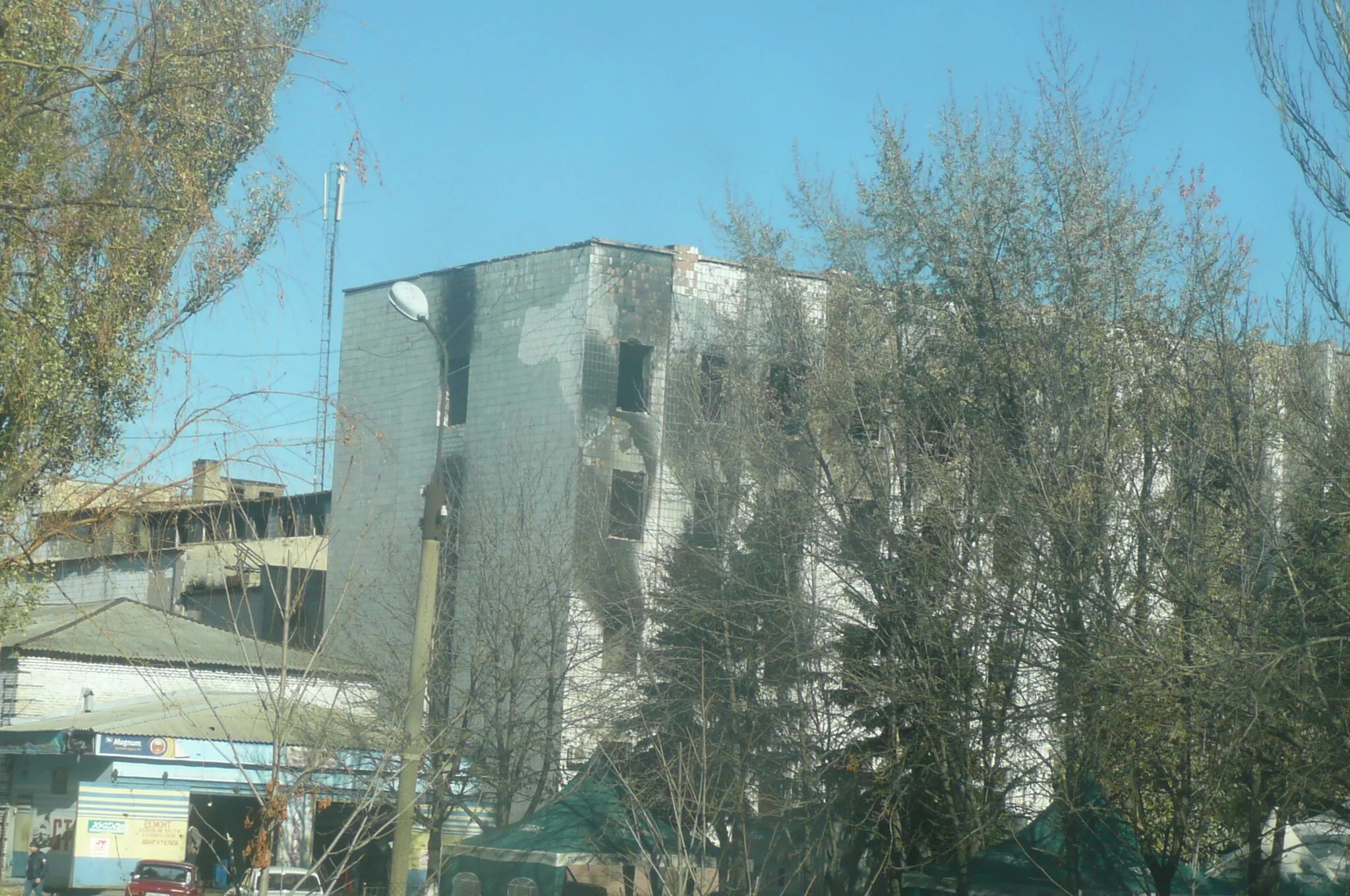 Нефтебаза шахтерск. Шахтерск ул. Город покровск донецкой области. Покровск красноармейск. Шахтерск 2.