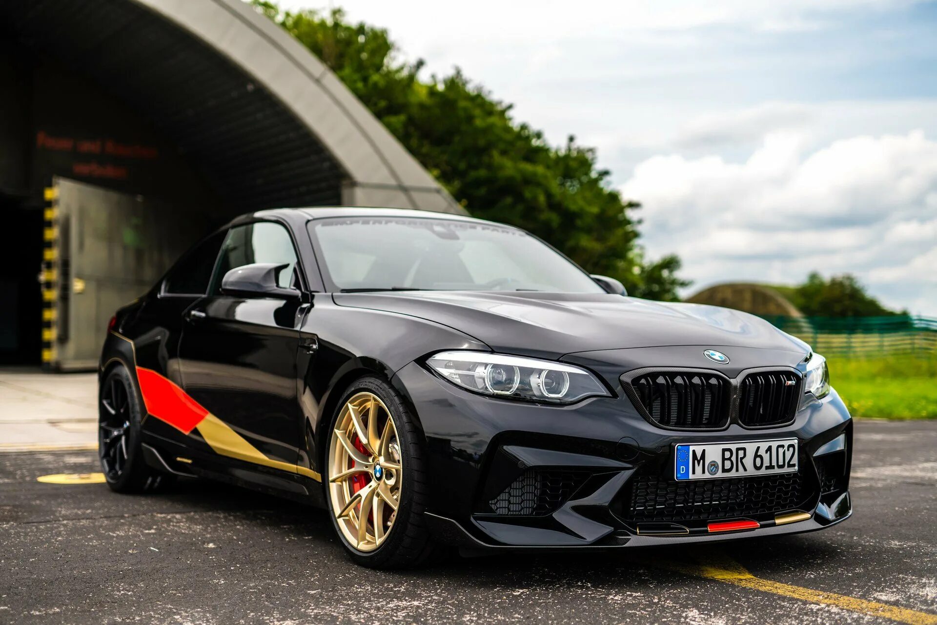 Бмв м3 компетишн цена. BMW m2. BMW m2 2018. BMW m2 Coupe Black. BMW m2 2019.