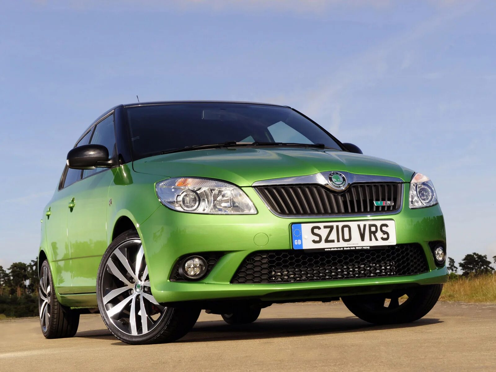 Фабия установил. Skoda fabia rs 2010. skoda fabia vrs. skoda fabia rs ii. шкода фабия рс 2010.