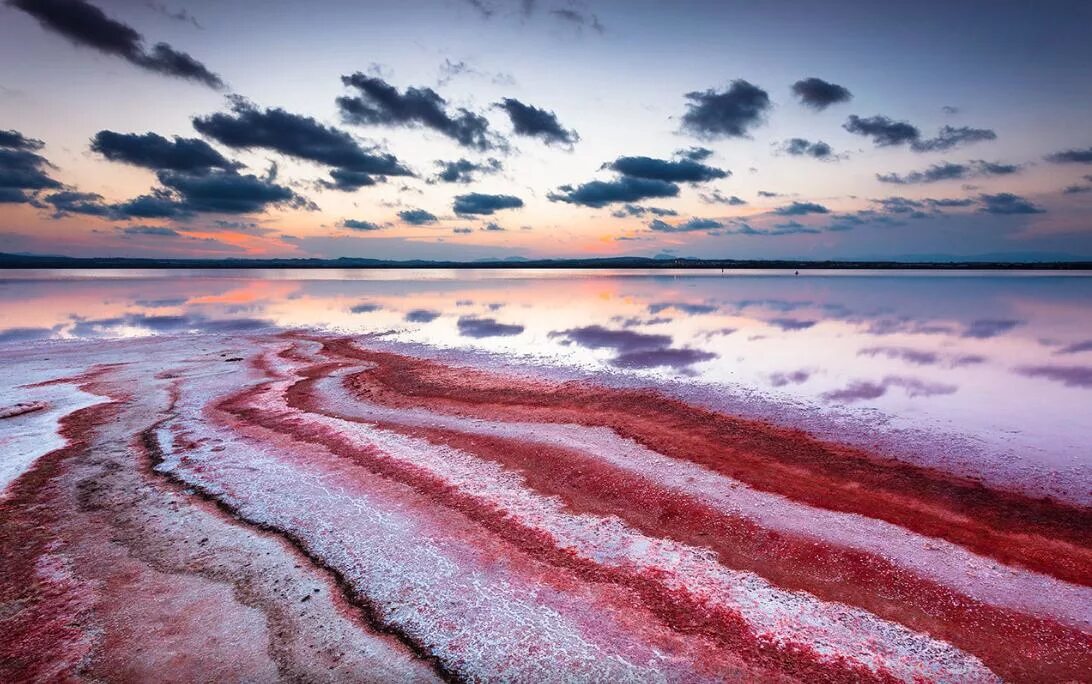 Озеро Ретба Сенегал. Розовая Лагуна Салинас де Торревьеха.. Озеро Ретба Крым. Розовое озеро в Испании Торревьеха.