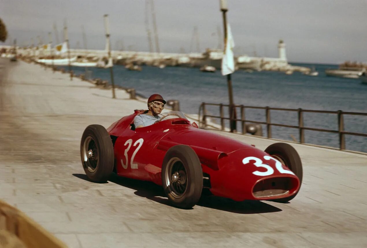 Хуан мануэль фанхио. Хуан Фанхио. Maserati 250f 1957. Juan Manuel Fangio Maserati. Maserati 250f.