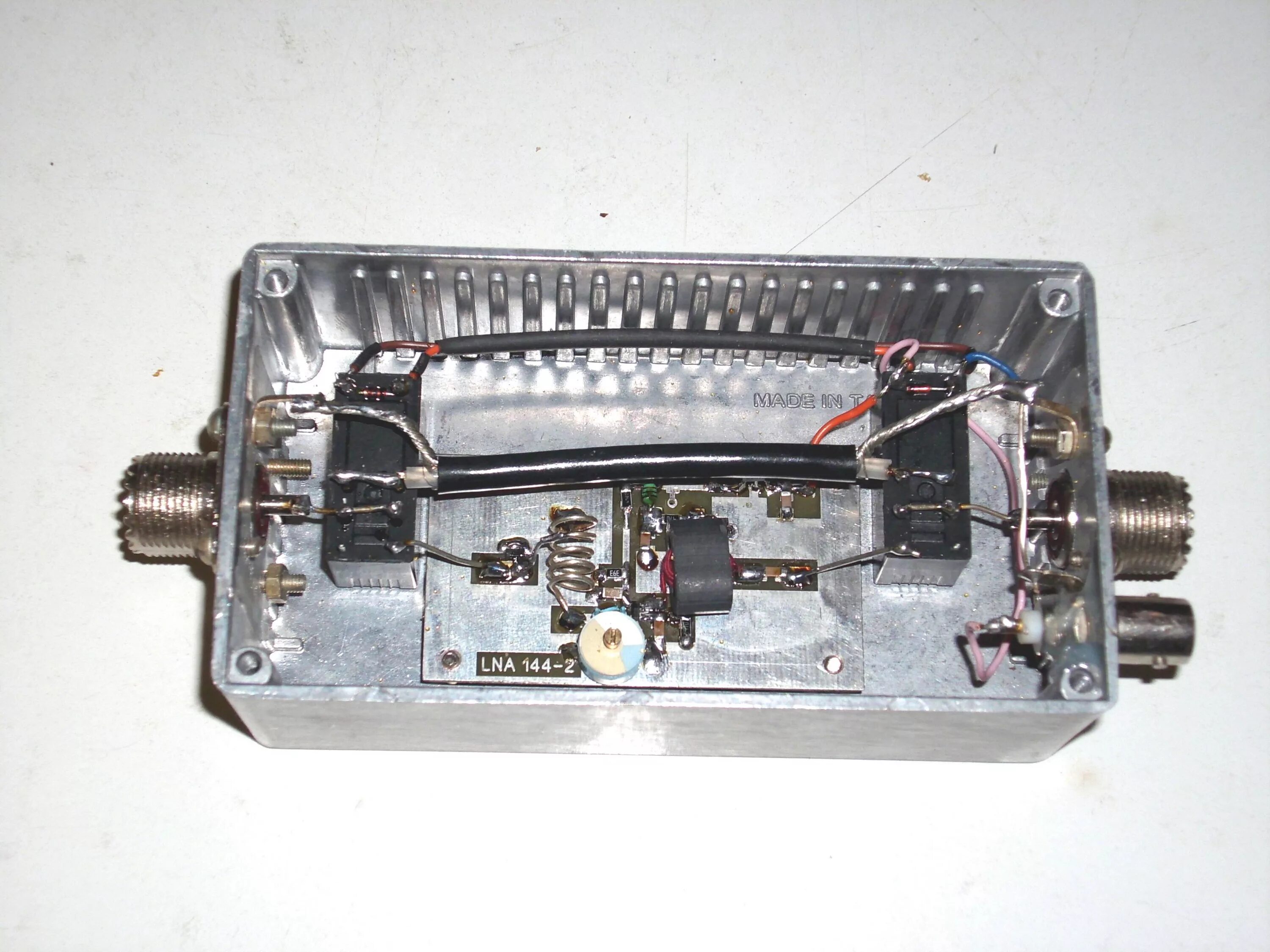 Усилитель 8 каналов felbcjy. Bias-tee mini circuits. Lna усилитель 144 мгц. Усилитель мощности трансивера 10 ватт. Малошумящий усилитель 1800 мгц.