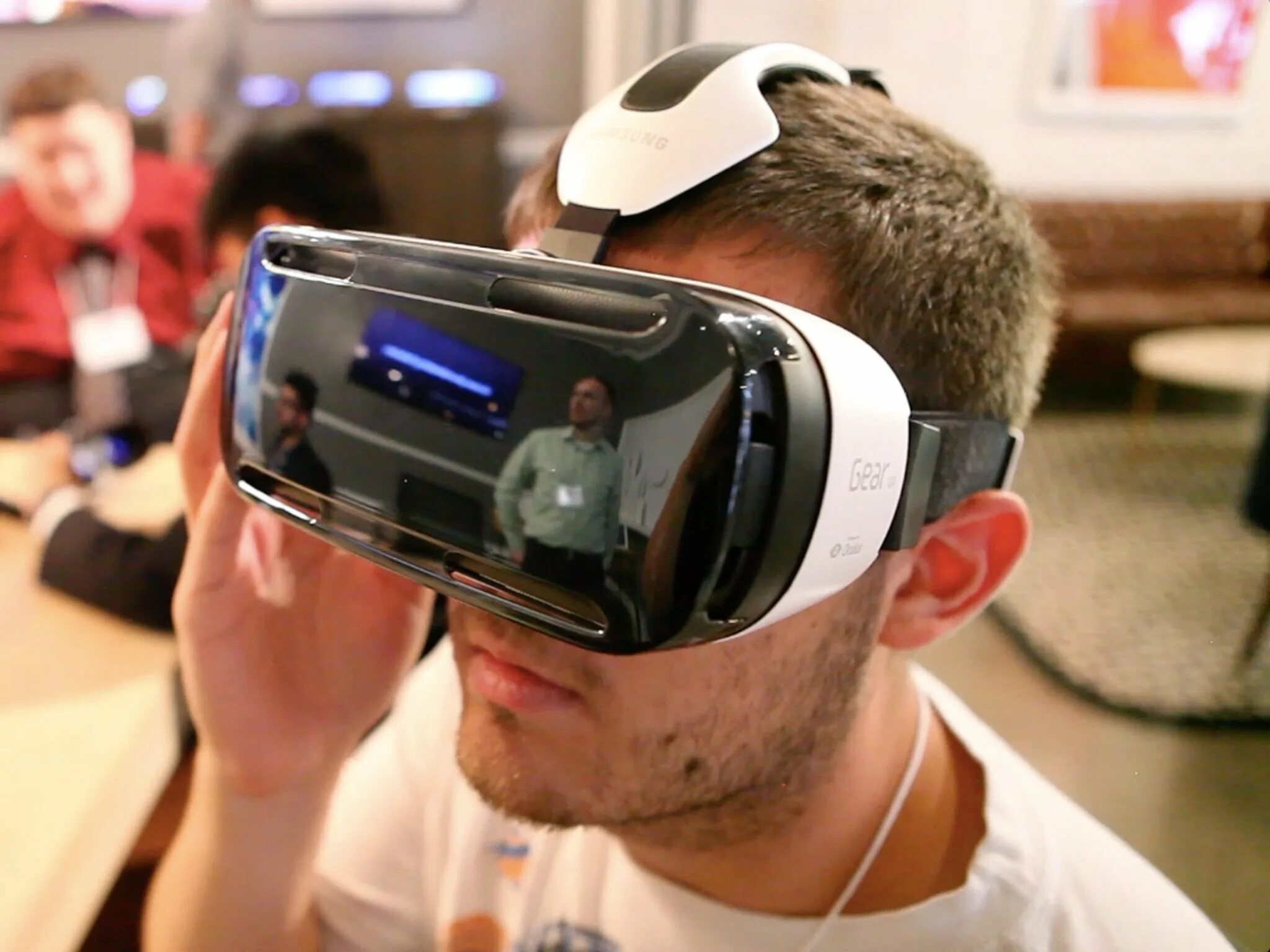 Виртуальные очки для смартфона vr. Samsung Gear VR. Очки виртуальной реальности самсунг Gear VR. VR очки Samsung. Samsung Gear VR QR.