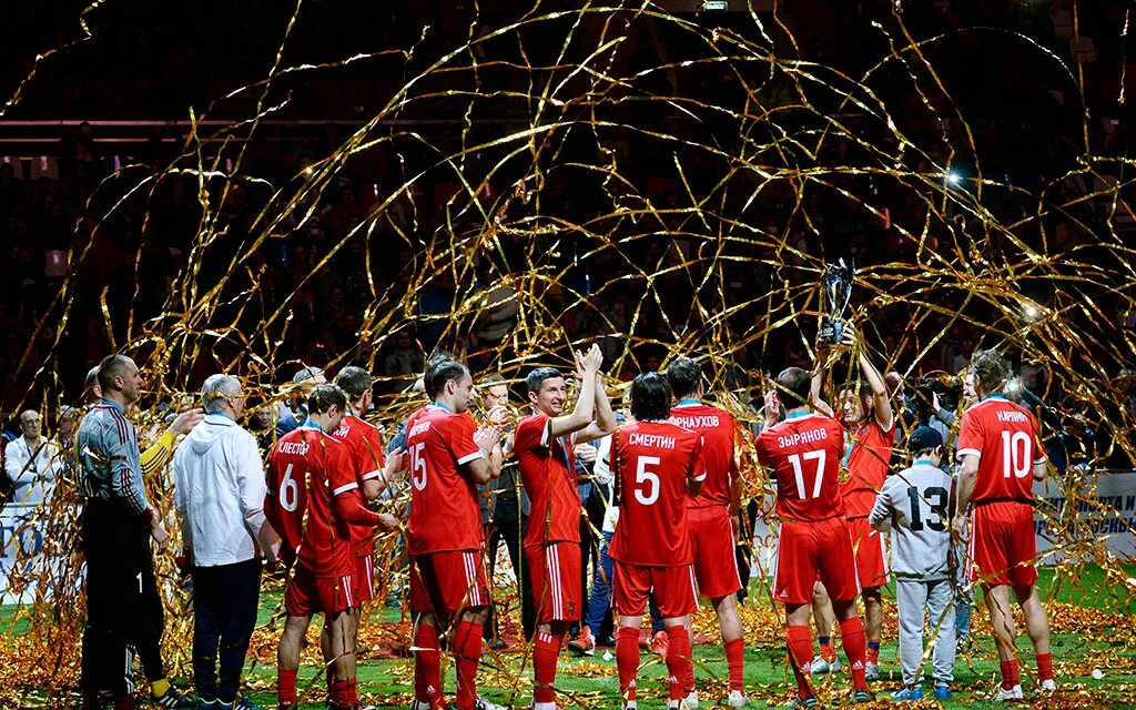 сборный день. вс команда. подарочная коробка сборная "23 февраля", 21 х 15 х 5,7 см 4827658. парфенович гребля. сборный день.