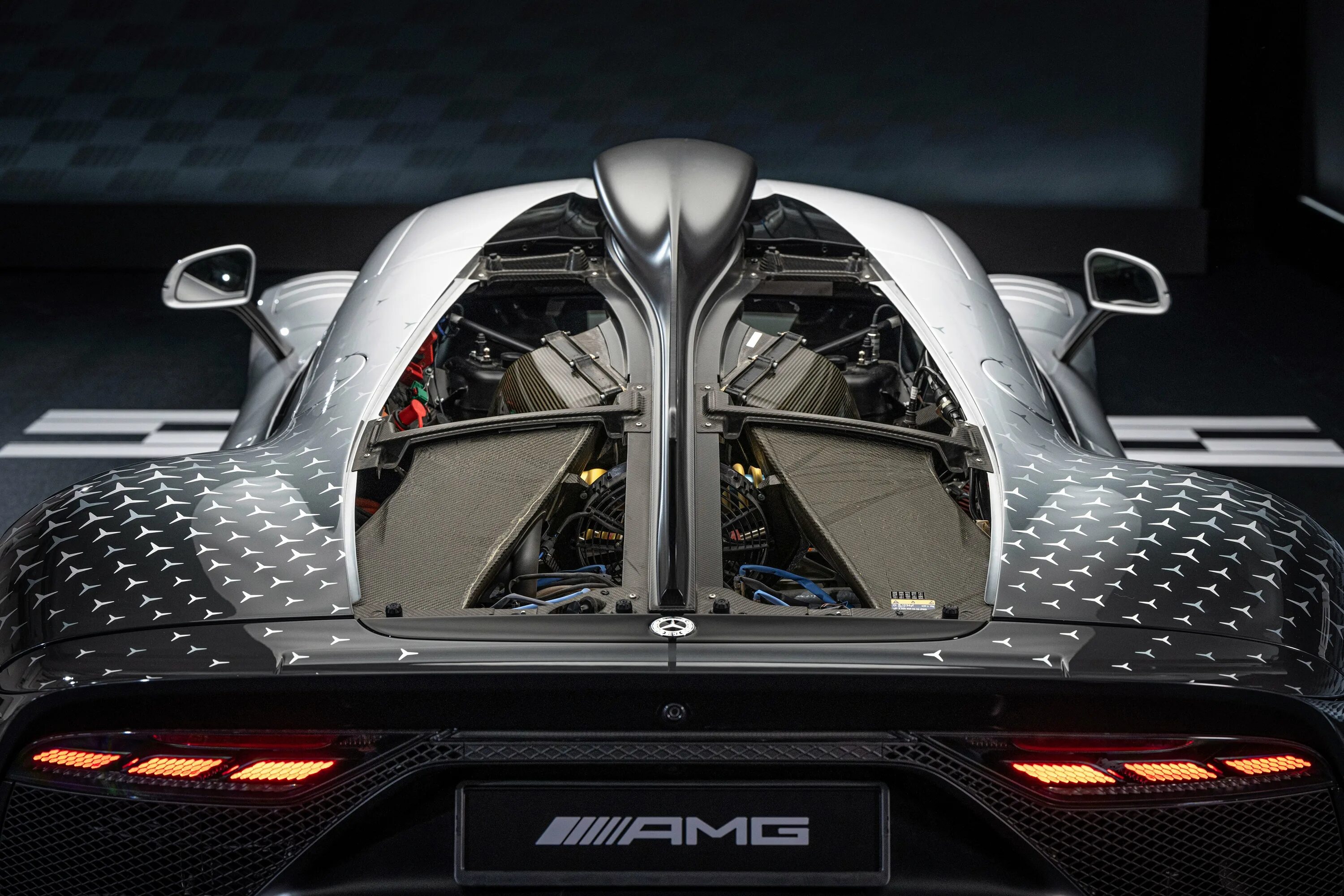 Mercedes AMG one 2022. Гиперкар Mercedes-AMG one. 2023 Mercedes-Benz AMG one. Mercedes Benz AMG 2023. F1 hybrid elbrus
