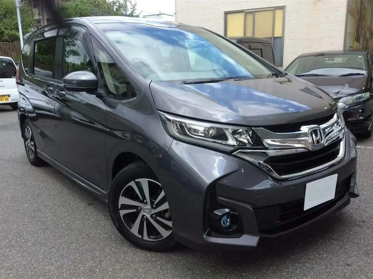 Honda freed 2017. Хонда Фрид 2017 года. Honda freed 2017 г.в.. Хонда Фрид плюс 2017. Honda freed владивосток