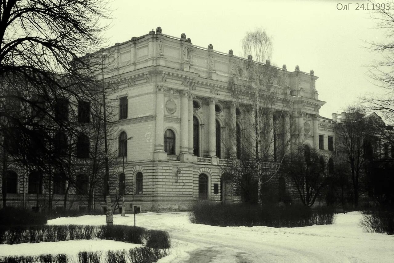 Институт крылова. Петербургский политехнический институт 1904. Петербургский политехнический институт 1912. Политехнический институт императора Петра Великого. 1899 Основан Санкт-Петербургский политехнический институт.