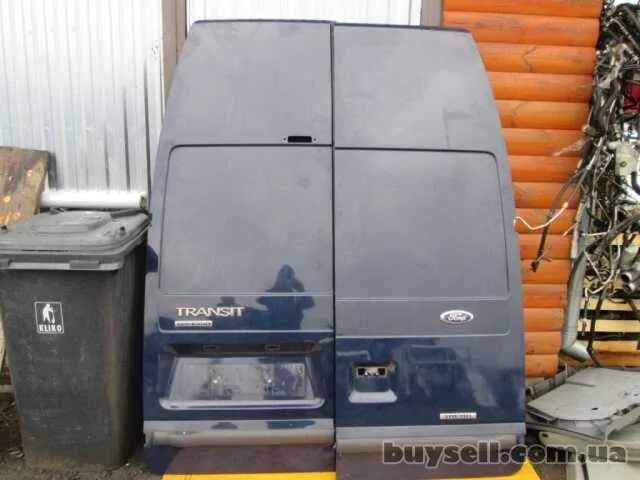 Задняя дверь форд. Ford Transit задняя дверь. Дверь задняя Форд Транзит 1998. Форд Транзит 2008 задняя дверь. Задние двери Форд Транзит до 2000 г.