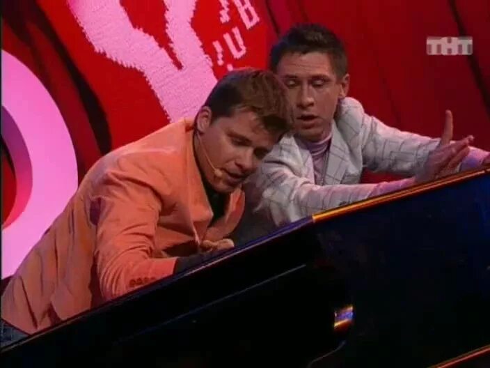 Ягузин камеди. Система чапалах камеди. Лиссабон видео камеди. Comedy club логотип 2014. Дон корлеоне камеди клаб скороход.